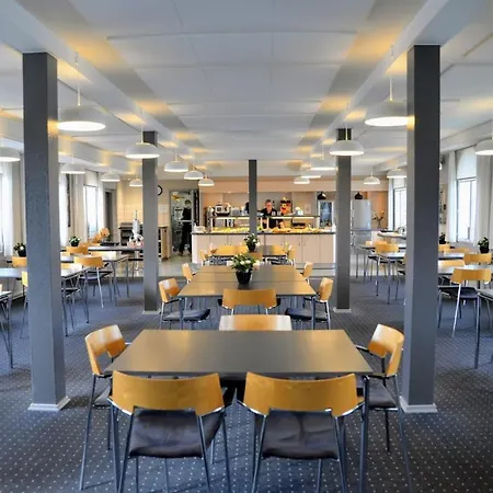 بيت شباب Stoberiet