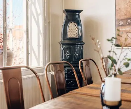 Stoberiet بيت شباب *