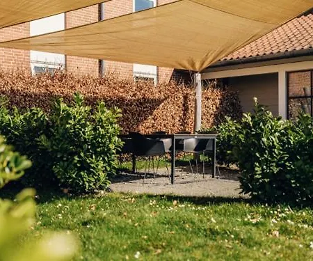 Stoberiet بيت شباب *