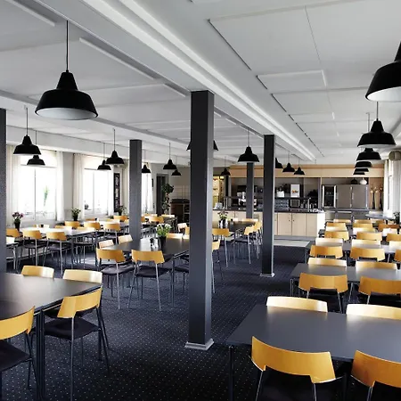 بيت شباب Stoberiet *